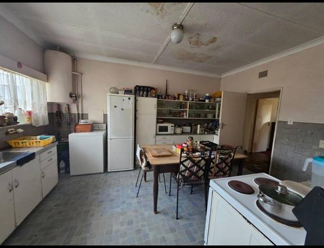 3 BEDROOM HOUSE FOR SALE IN KEMPTON PARK EXT 02